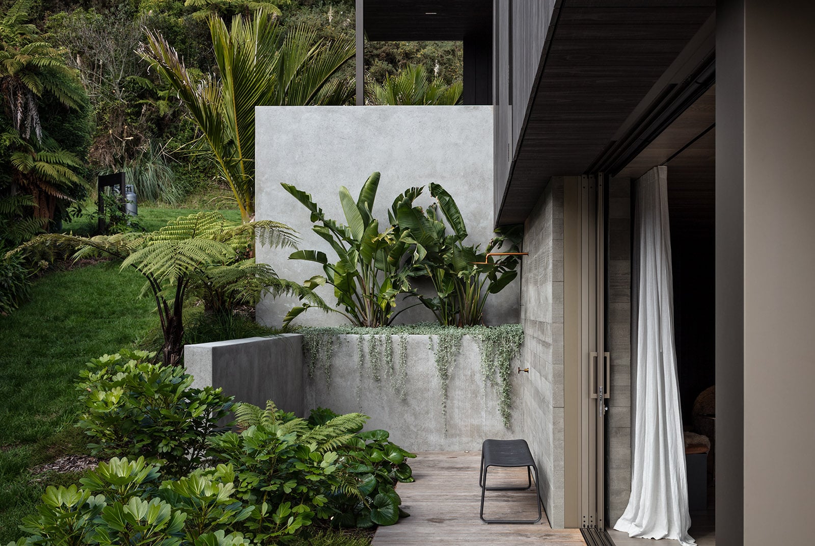 *Digital Process : Kahn@Pixsolution.co.nz