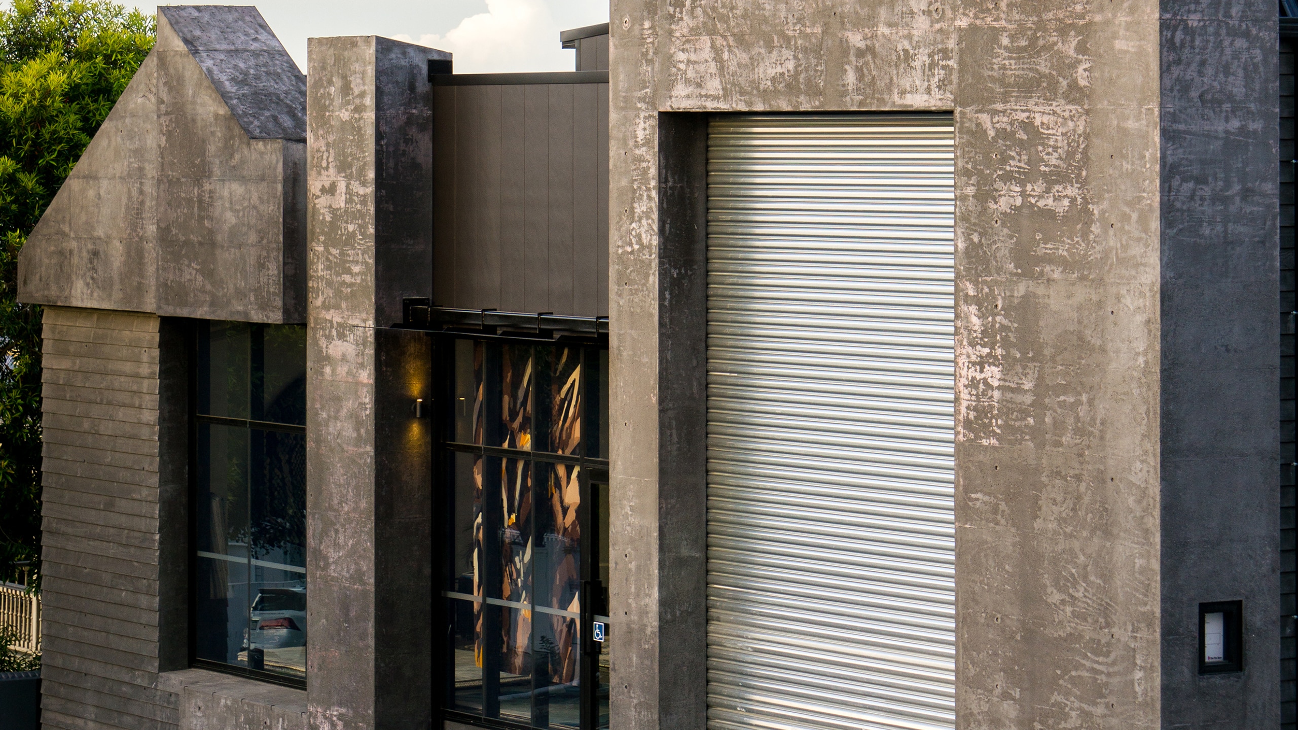 Amazing concrete coloured wall