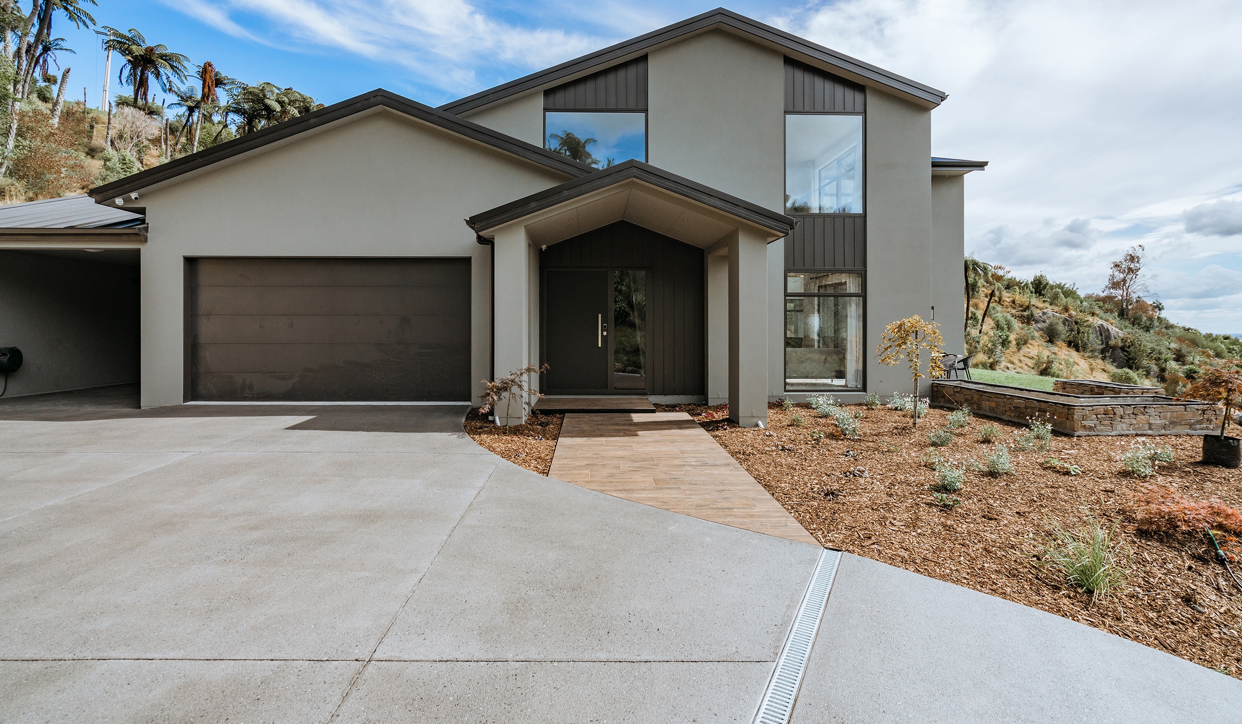 PF_Miden_Rd_Te_Puna_Mar_2020-31 Texture safe concrete driveway bush hammer