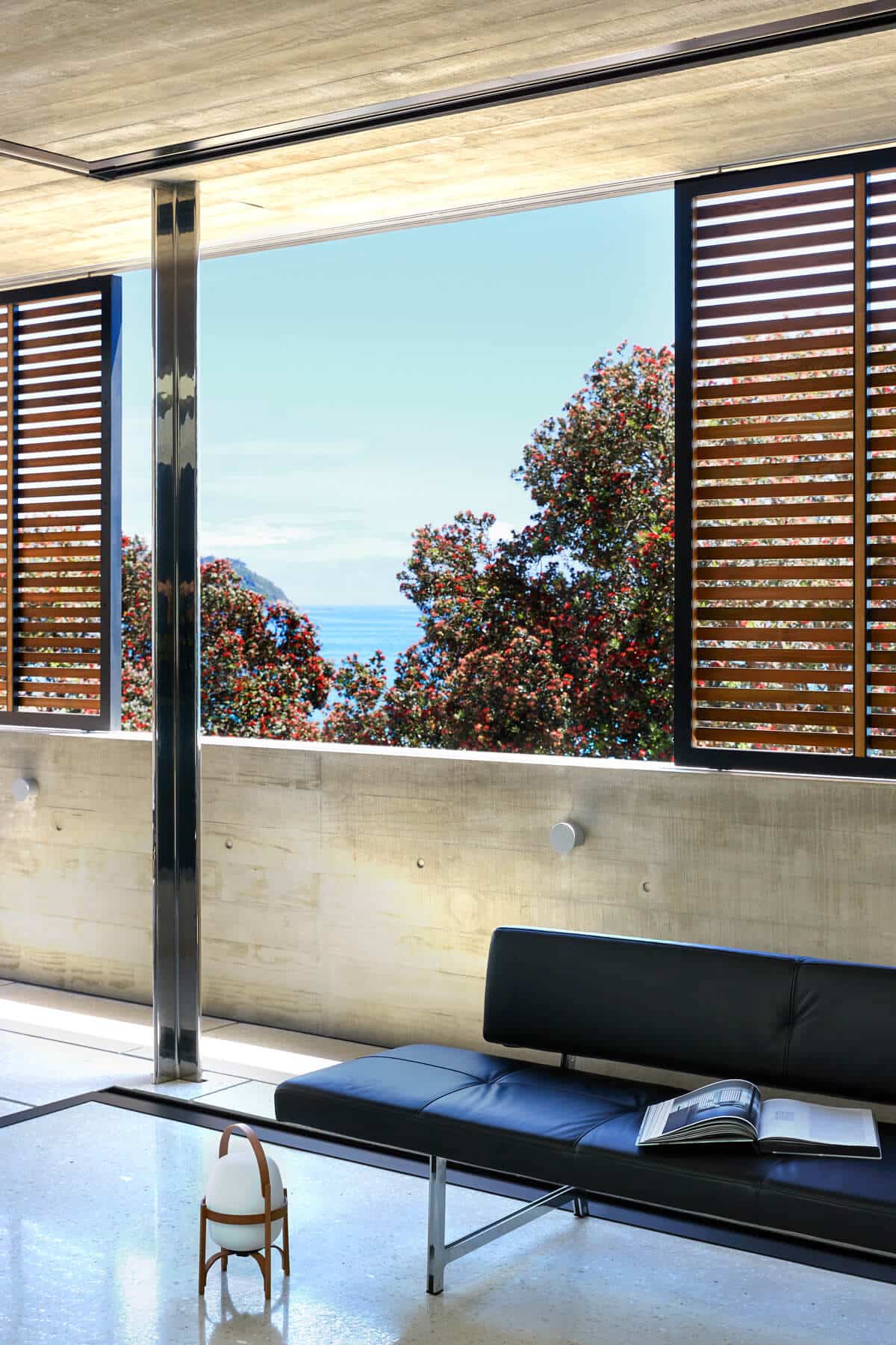 PeterFell-Onetangi-Cliff-House-01