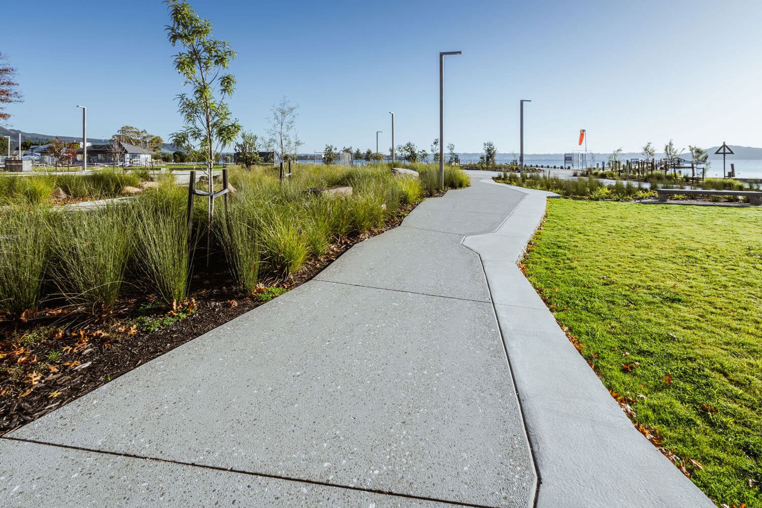 PeterFell-Texture_Safe-Rotorua-Lake-Front-05