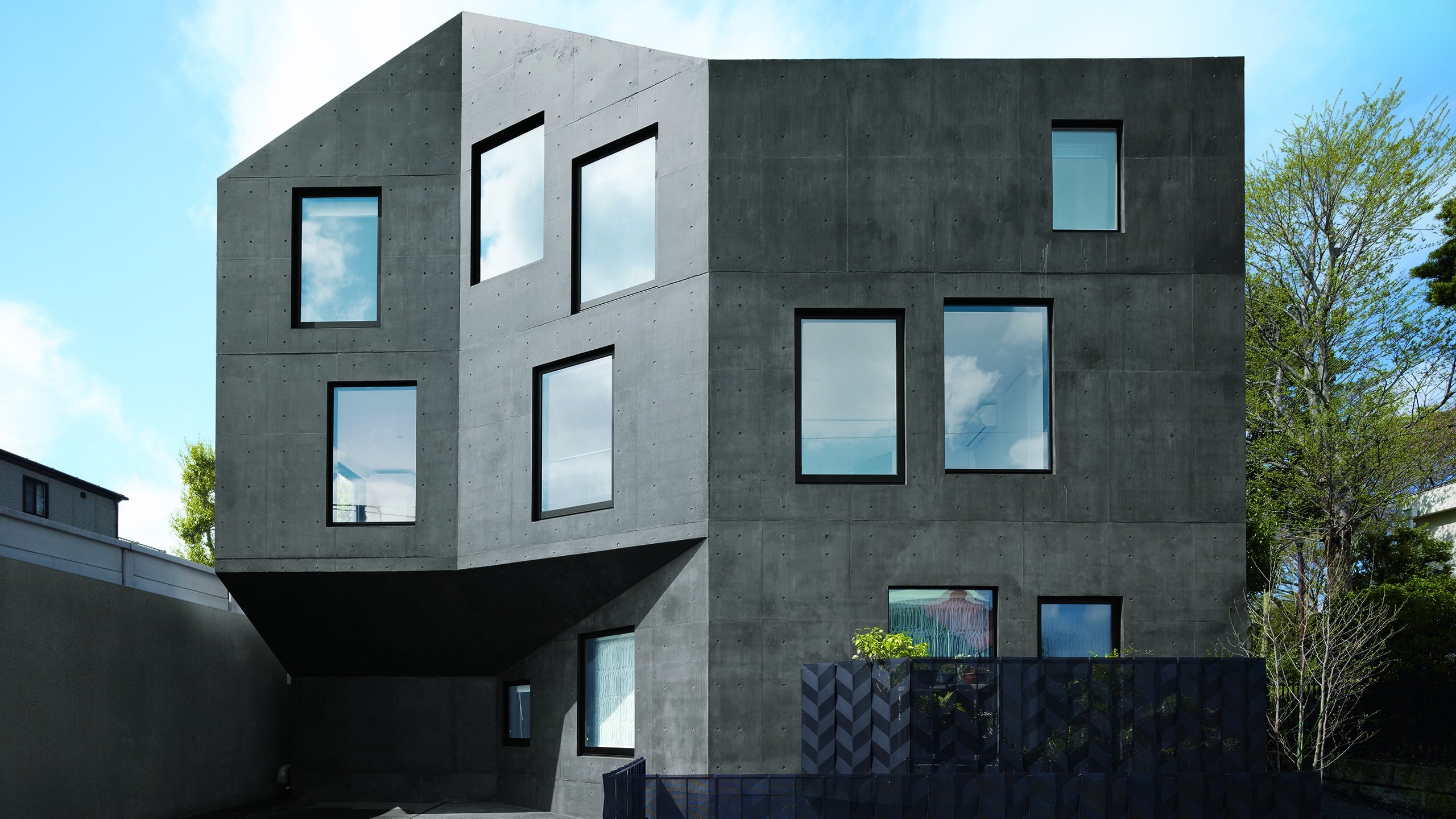 coloured concrete bayferrox 330, pre cast walls, japan pre cast concrete panel house with coloured concrete