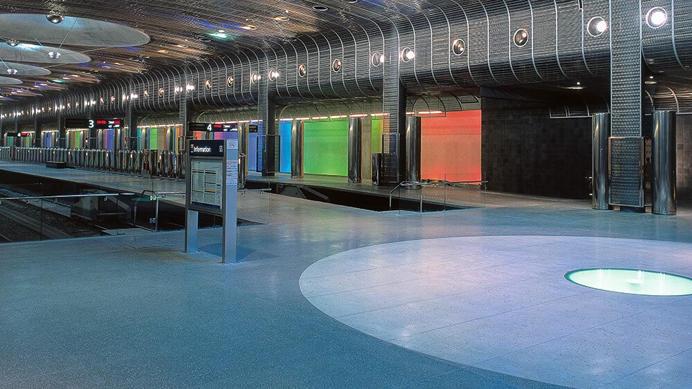 coloured-concrete-public-space-design-example-Britomart-train-station Coloured concrete floor in Britomart Train Station